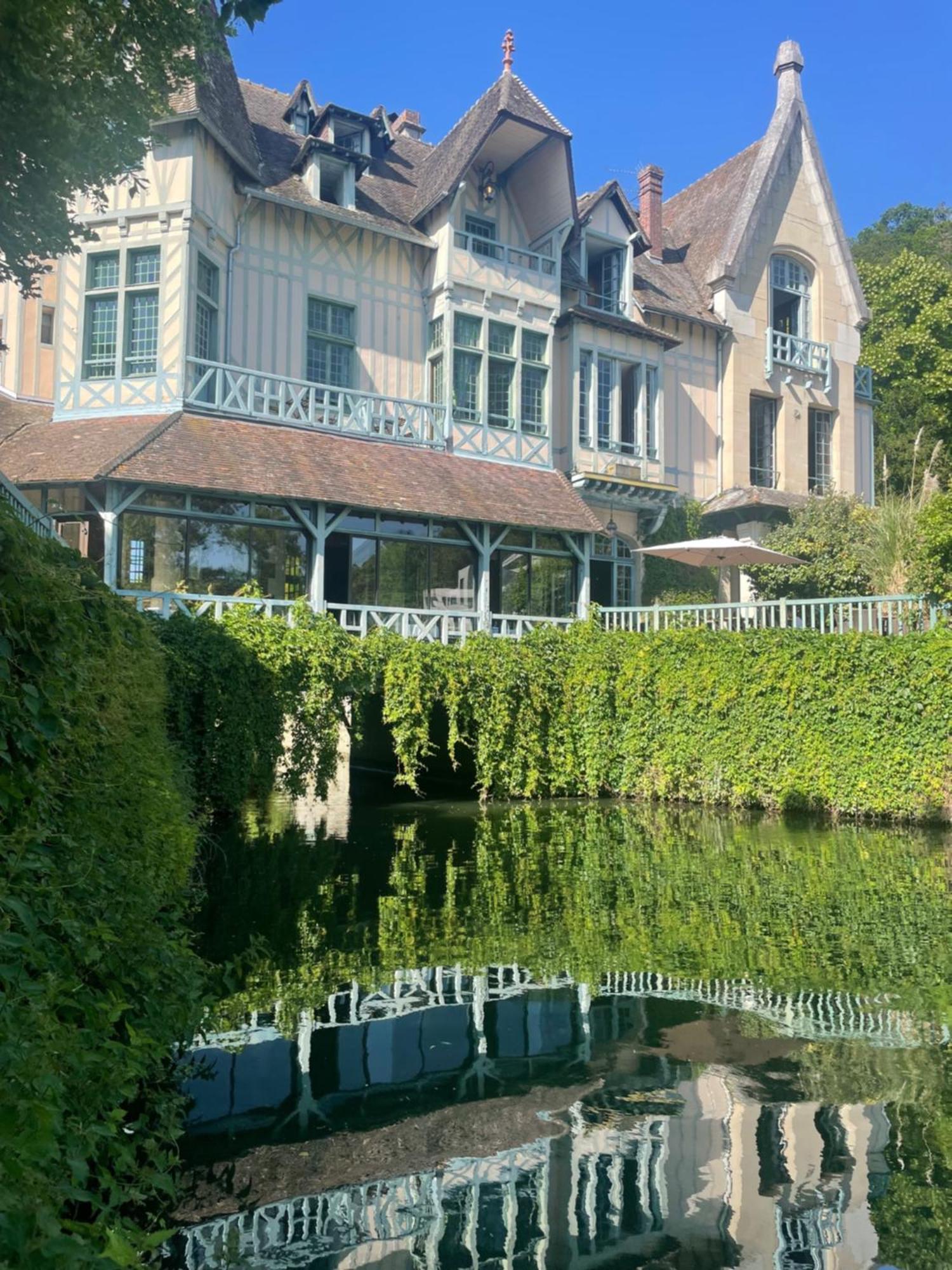 Le Moulin De Connelles Hotel Buitenkant foto